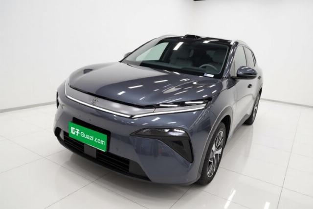 BYD Tang L 2025 — пробег 15 000 км, объявление Guazi z2dykanexd