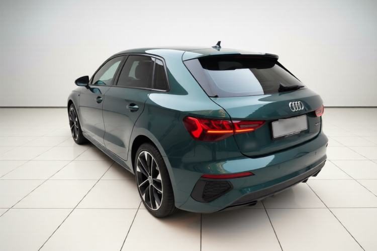 Audi A3 2022 — вид сзади слева, 48 000 км, Guazi tb27tqb4s8, фото 3