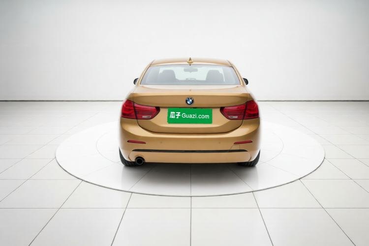 BMW 1 Series 2017 — вид сзади, 101 700 км, Guazi w54uzd74h8, фото 5