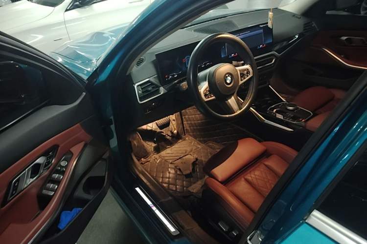 BMW 3 Series 2023 — салон, сиденья, 33 400 км, Guazi falx3typ5d, фото 5
