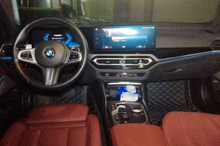BMW 3 Series 2023 — салон, центральная консоль, 23 500 км, Guazi gg9963fhxt, фото 5