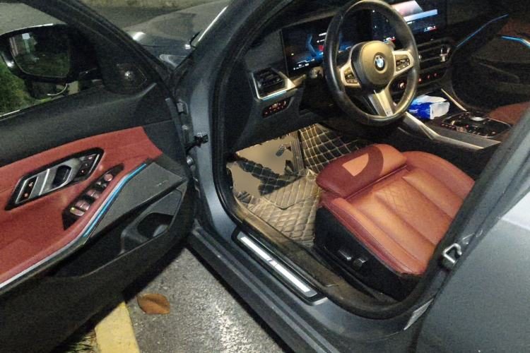 BMW 3 Series 2023 — салон, сиденья, 23 500 км, Guazi gg9963fhxt, фото 7