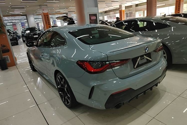 BMW 4 Series 2024 — вид сзади слева, 100 км, Guazi yhaq4utb2e, фото 3