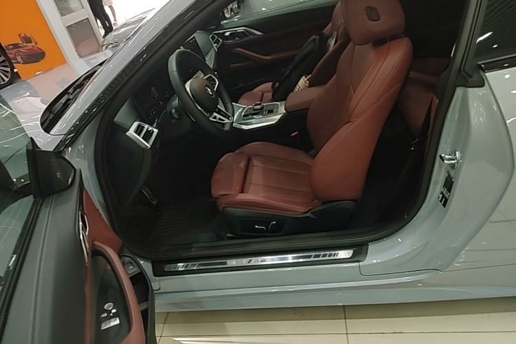 BMW 4 Series 2024 — салон, сиденья, 100 км, Guazi yhaq4utb2e, фото 8