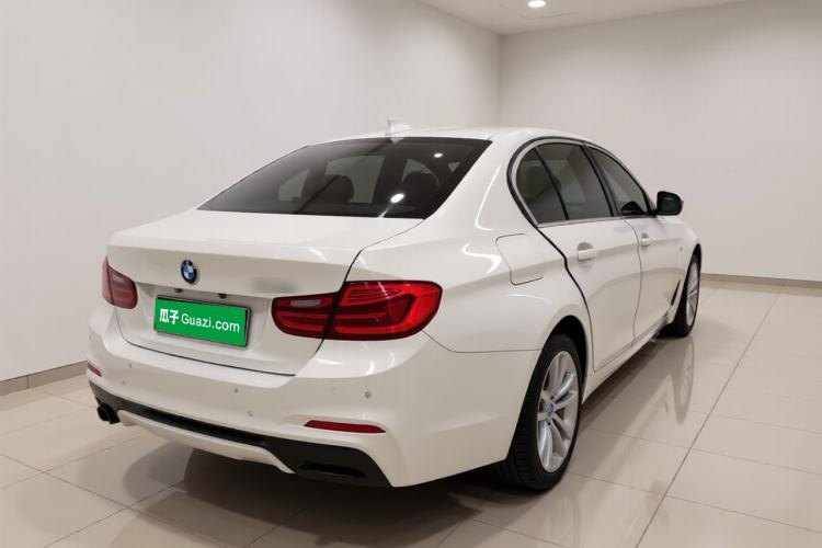 BMW 5 Series New Energy 2020 — вид сзади справа, 89 300 км, Guazi zmna67fbdt, фото 6