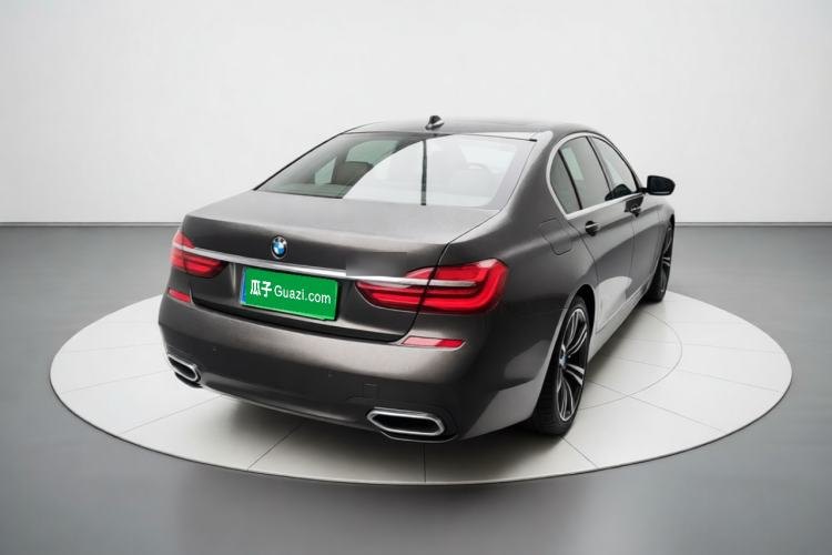 BMW 7 Series 2018 — вид сзади справа, 108 000 км, Guazi hnlhwgxcam, фото 4