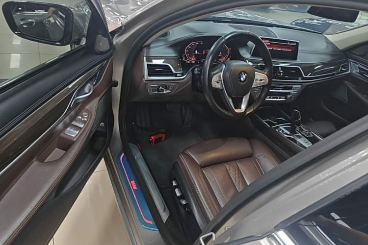 BMW 7 Series 2019 — салон, сиденья, 116 500 км, Guazi uxrr32x3w3, фото 7