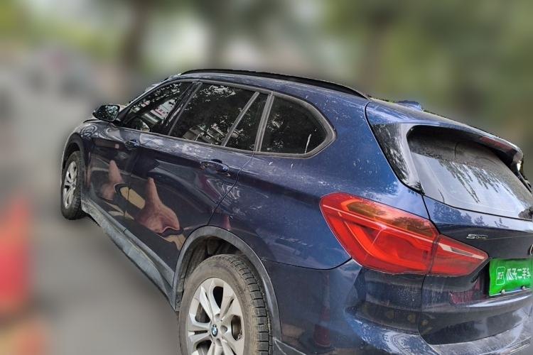 BMW X1 2016 — вид сзади слева, 119 300 км, Guazi t9lmsbn4ge, фото 4