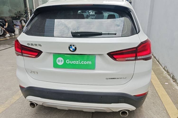 BMW X1 2022 — вид сзади, 111 500 км, Guazi juaynwj7as, фото 4