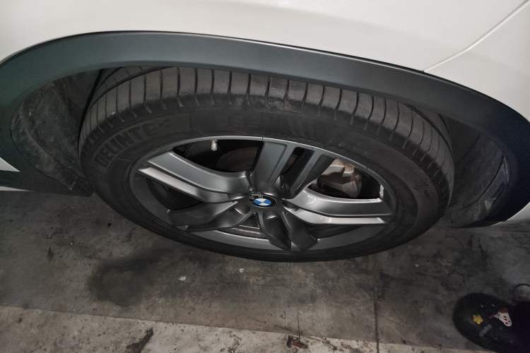 BMW X2 2021 — кузов, дополнительный ракурс, 154 300 км, Guazi 8u567t4bgf, фото 5