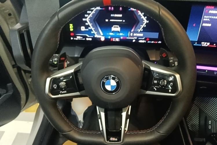 BMW X3 M50 2025 — салон, рулевое колесо, 7 800 км, Guazi wn52nq86eg, фото 6