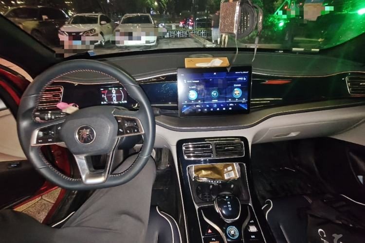 BYD Qin PLUS 2021 — салон, центральная консоль, 78 700 км, Guazi l673q95hf5, фото 5
