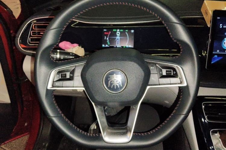 BYD Qin PLUS 2021 — салон, рулевое колесо, 78 700 км, Guazi l673q95hf5, фото 6