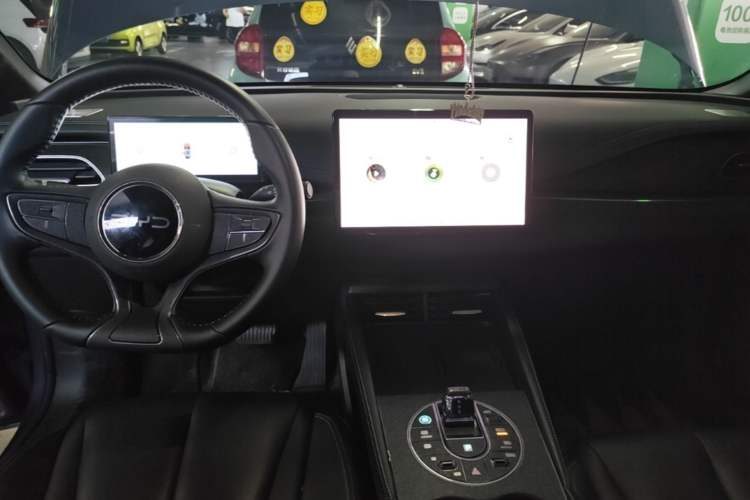 BYD Seal 06 New Energy 2024 — салон, центральная консоль, 26 100 км, Guazi xh7an2q5wu, фото 3