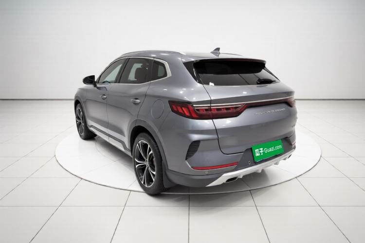 BYD Song PLUS 2020 — вид сзади слева, 171 200 км, Guazi 2uw2zcm22b, фото 3