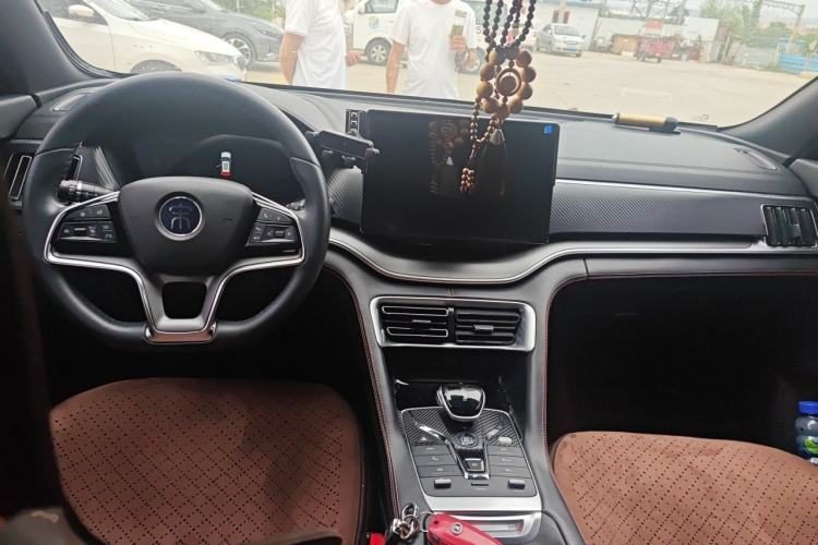BYD Song PLUS 2020 — салон, центральная консоль, 40 500 км, Guazi dnw7f66bnp, фото 5