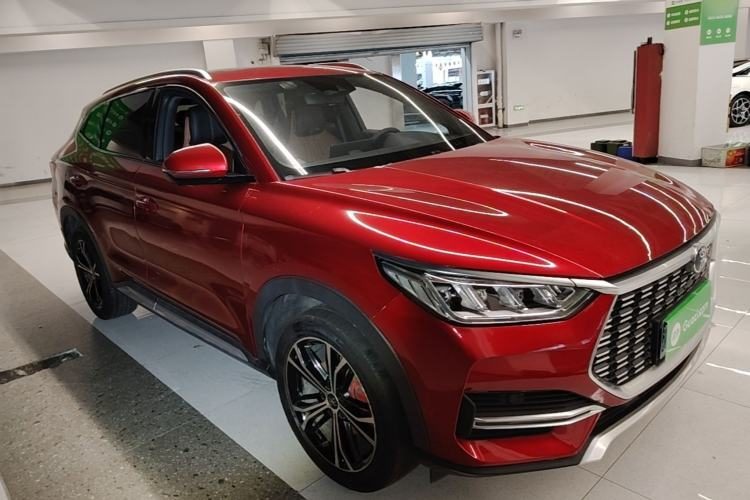 BYD Song PLUS 2020 — вид спереди справа, 60 000 км, Guazi dy7bd78pn4, фото 3