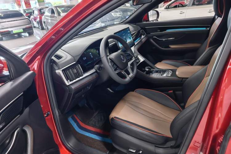 BYD Song PLUS 2020 — салон, сиденья, 60 000 км, Guazi dy7bd78pn4, фото 9