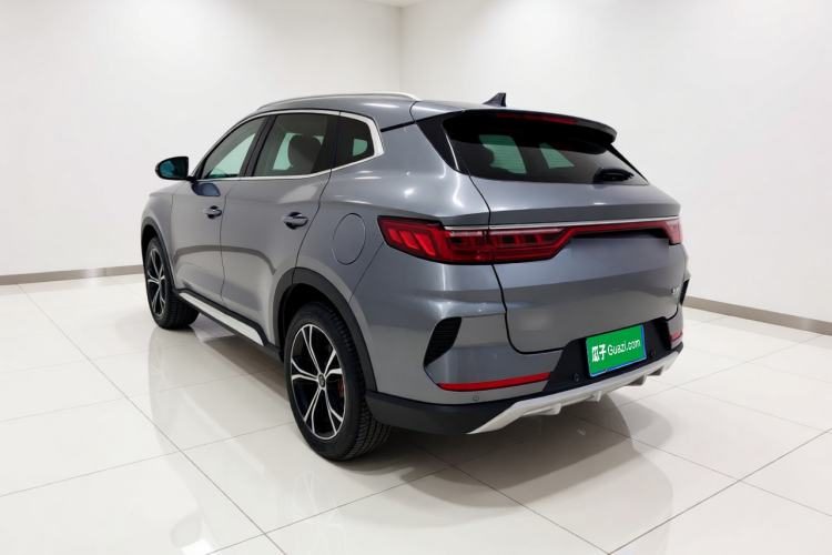 BYD Song PLUS 2020 — вид сзади слева, 59 300 км, Guazi jsvksbcxr6, фото 3