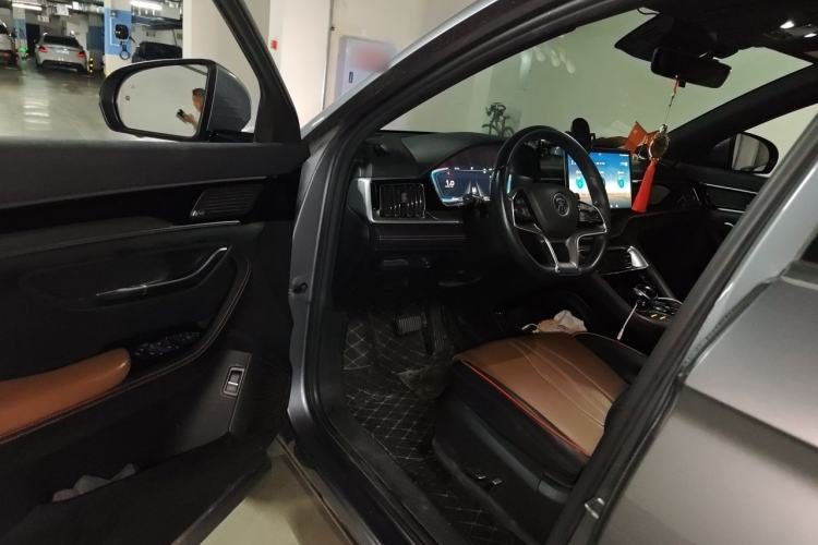 BYD Song PLUS 2020 — салон, сиденья, 59 300 км, Guazi jsvksbcxr6, фото 7