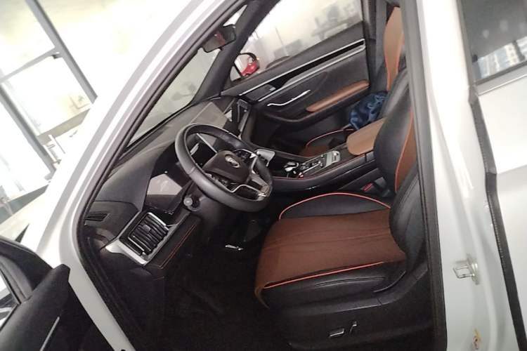 BYD Song PLUS 2020 — салон, сиденья, 55 599 км, Guazi k4sjsdte3f, фото 7