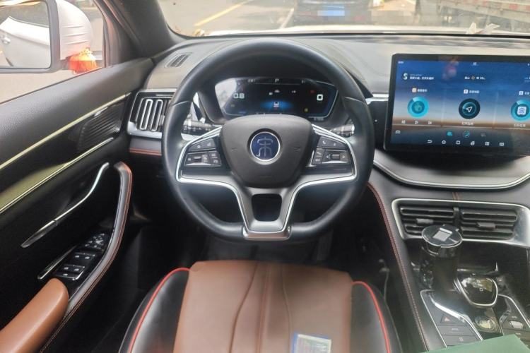 BYD Song PLUS 2020 — салон, рулевое колесо, 67 900 км, Guazi vnjtwky9ed, фото 4