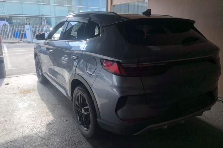 BYD Song PLUS 2020 — вид сзади слева, 33 800 км, Guazi w7swcf83gm, фото 3