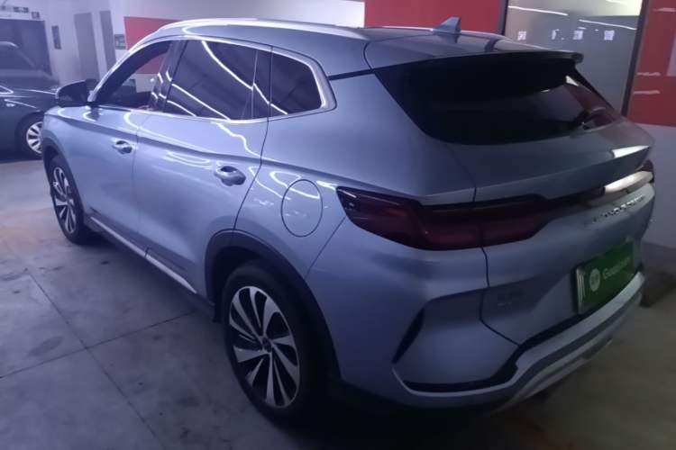 BYD Song PLUS New Energy 2023 — вид сзади слева, 35 100 км, Guazi zd8rqg2xq7, фото 3