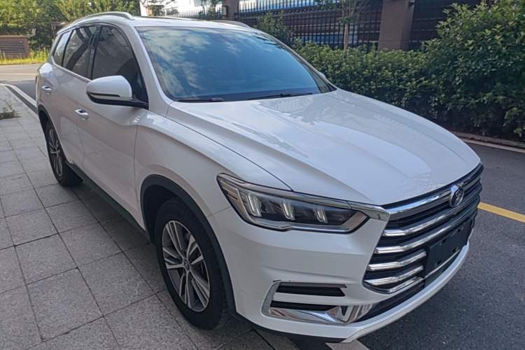 BYD Song Pro 2019 — вид спереди справа, 175 800 км, Guazi f8txd2u23m, фото 2