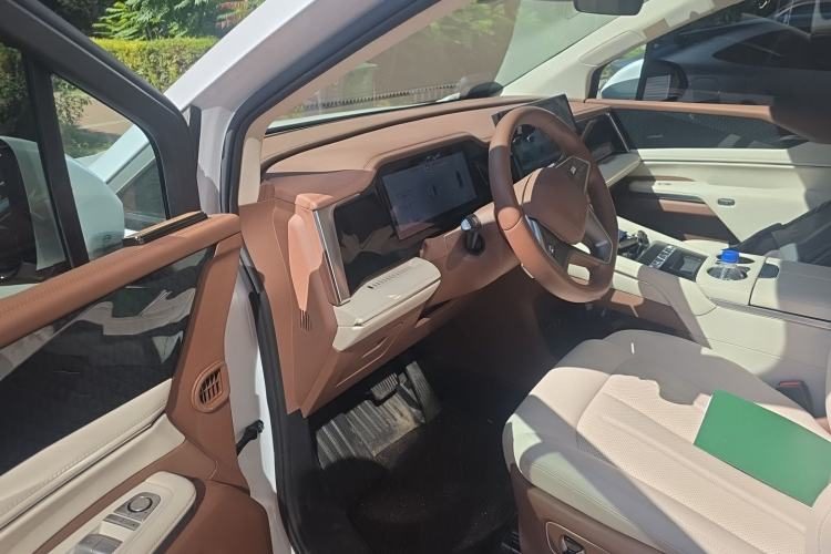 BYD Xia 2025 — салон, сиденья, 26 300 км, Guazi kd63vfmfm3, фото 5