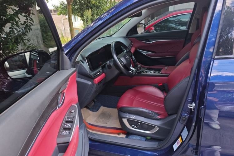 Changan CS75 PLUS 2020 — салон, сиденья, 51 000 км, Guazi musv4n5uug, фото 5