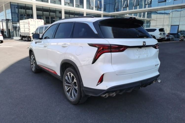 Changan CS75 PLUS 2021 — вид сзади слева, 29 700 км, Guazi 76n8yg8px7, фото 3