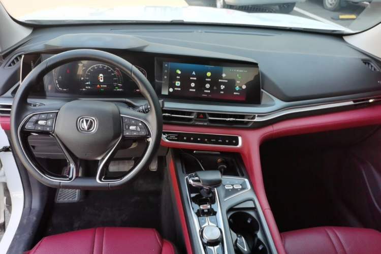 Changan CS75 PLUS 2021 — салон, центральная консоль, 29 700 км, Guazi 76n8yg8px7, фото 5
