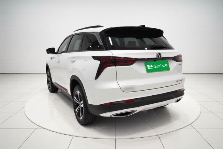 Changan CS75 PLUS 2021 — вид сзади слева, 124 400 км, Guazi jg4fpb53t7, фото 3