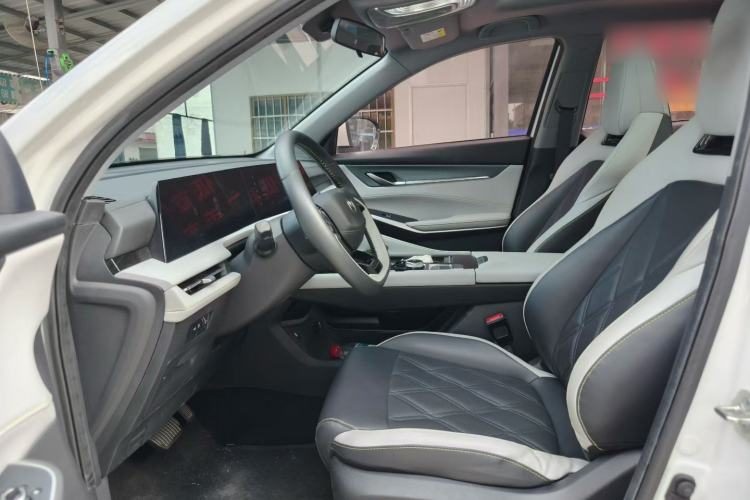 Changan CS75 PLUS 2023 — салон, сиденья, 20 200 км, Guazi 5rpd4dcwzc, фото 8