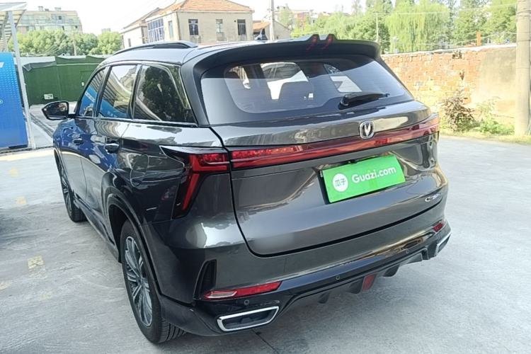 Changan CS75 PLUS 2023 — вид сзади слева, 23 800 км, Guazi m2ts9hhacw, фото 4