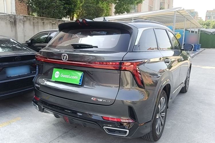 Changan CS75 PLUS 2023 — вид сзади справа, 23 800 км, Guazi m2ts9hhacw, фото 6
