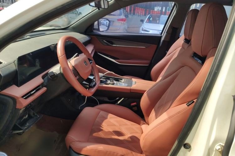 Changan CS75 PLUS 2023 — салон, сиденья, 15 900 км, Guazi sjatfjx36w, фото 8