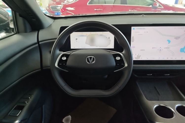 Changan CS75 PLUS 2025 — салон, рулевое колесо, 28 700 км, Guazi 8nym2g6s7m, фото 6
