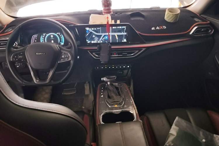 Changan OSHAN X5 2021 — салон, центральная консоль, 141 600 км, Guazi 6kpnfwr6lp, фото 5