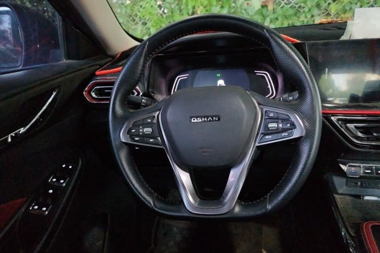 Changan OSHAN X5 2021 — салон, рулевое колесо, 141 600 км, Guazi 6kpnfwr6lp, фото 6