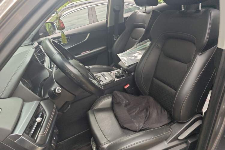 Chery Tiggo 8 2021 — салон, сиденья, 108 300 км, Guazi bs4vedgudy, фото 6