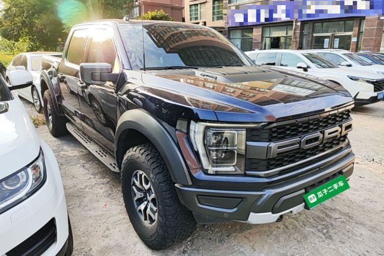 Ford F-150 Raptor 2023 — вид спереди справа, 68 500 км, Guazi ymtvp95qej, фото 2
