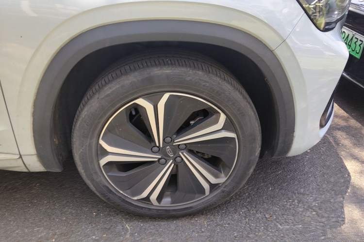 Geely Auto Monjaro L 2022 — колесо и диск, 39 000 км, Guazi g325gppf7m, фото 8