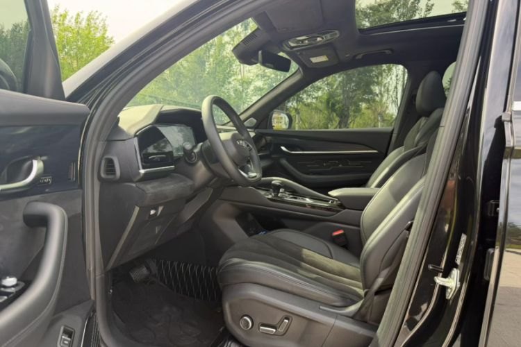 Geely Auto Monjaro L 2024 — салон, 33 500 км, Guazi g58anl3kvn, фото 8