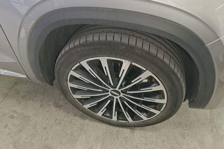 Geely Auto Monjaro L 2025 — колесо и диск, 11 600 км, Guazi kavc2smvgp, фото 8