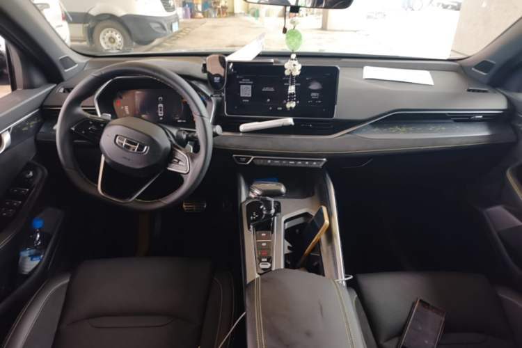 Geely Auto Preface 2021 — салон, центральная консоль, 38 900 км, Guazi 3wqp8y8sne, фото 5