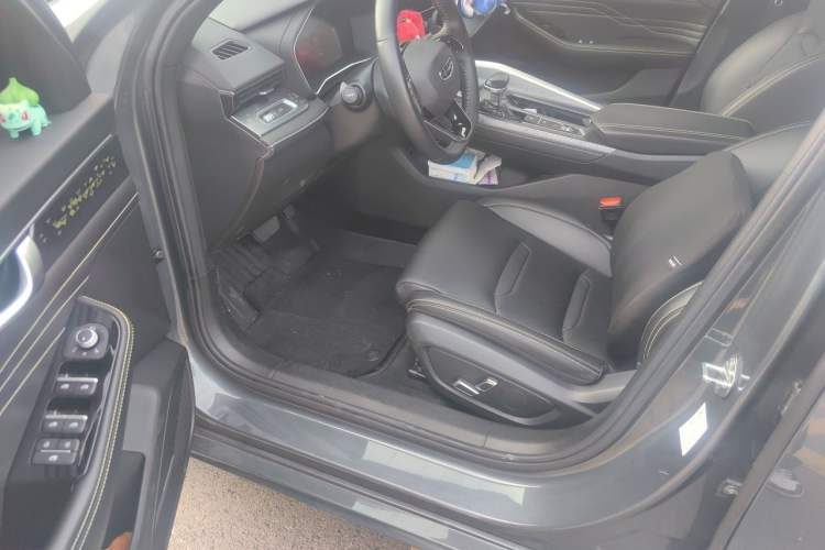 Geely Auto Preface 2023 — салон, сиденья, 22 300 км, Guazi cc94wp2cgg, фото 7