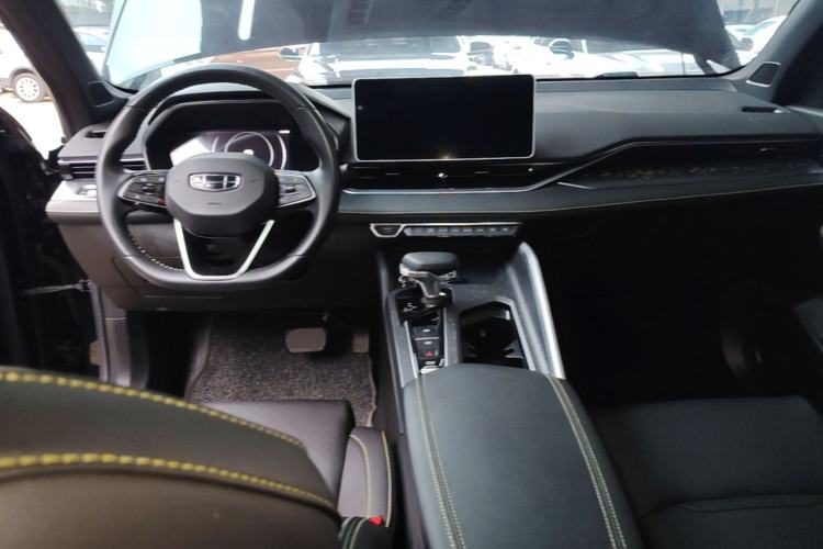 Geely Auto Preface 2023 — салон, центральная консоль, 34 500 км, Guazi qa7sxwsjte, фото 5