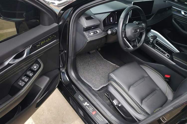 Geely Auto Preface 2023 — салон, сиденья, 34 500 км, Guazi qa7sxwsjte, фото 7